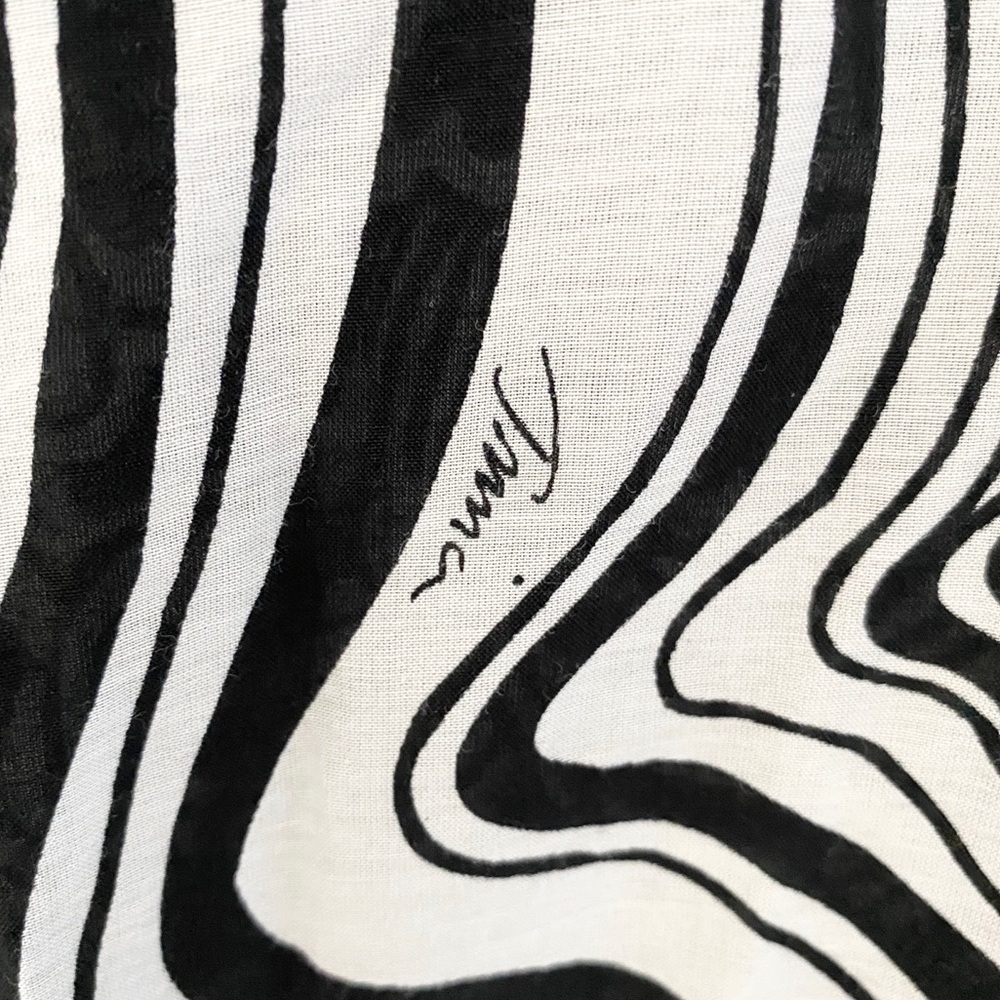 Trina Turk ✦ Silk Blend Beach Cover Tunic ✦ BW - Picture 9 of 11